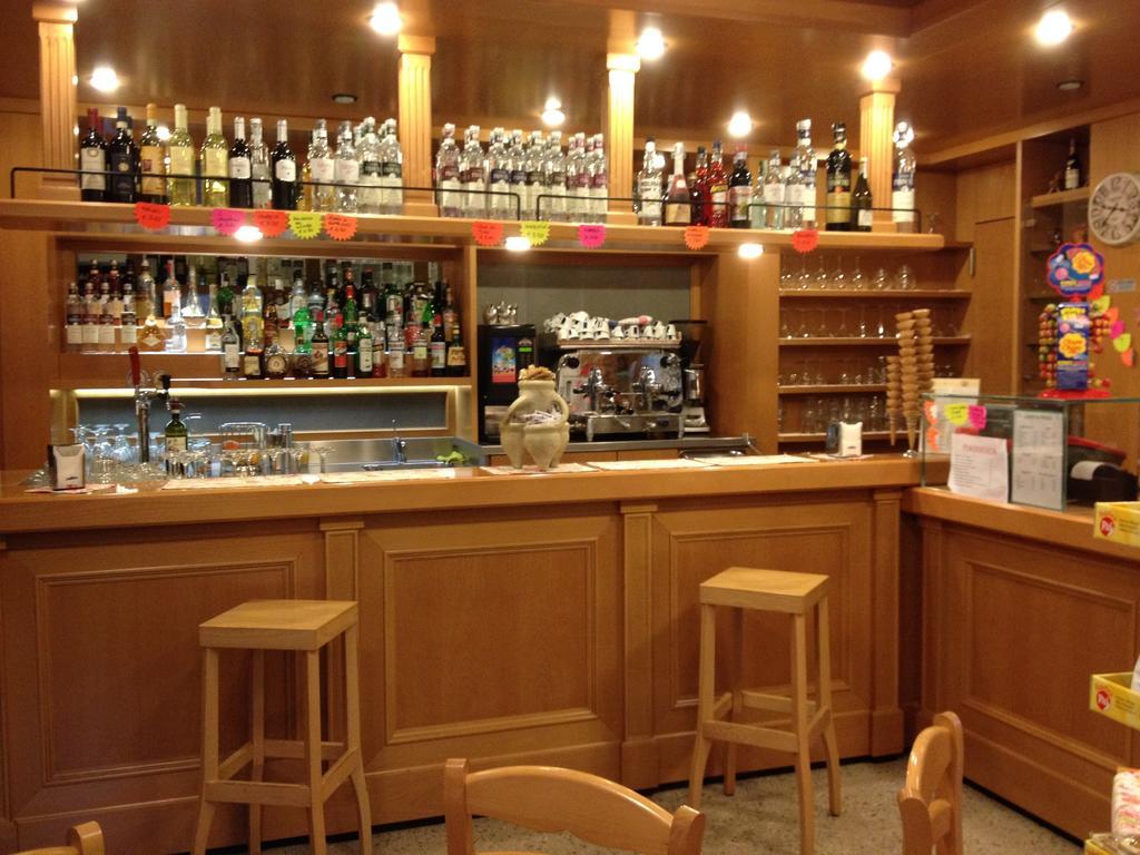 Hotel Rododendro ฟอปโปโล ภายนอก รูปภาพ